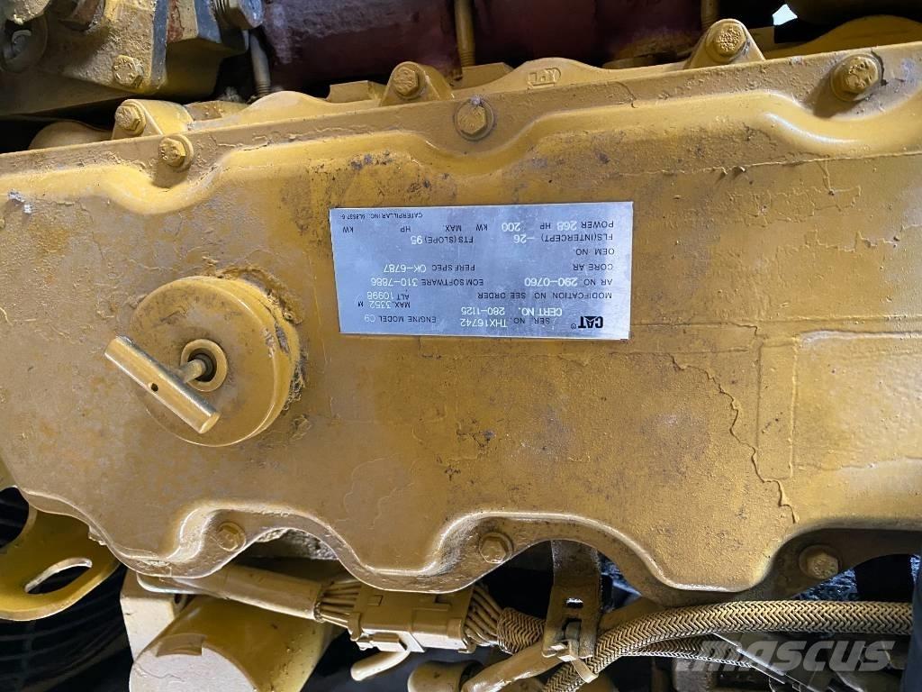 CAT 330 D Roomikekskavaatorid