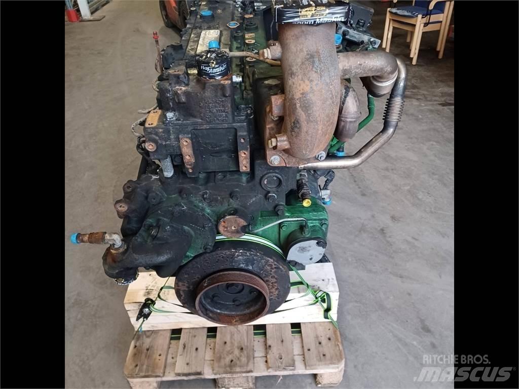 John Deere 6090 Mootorid