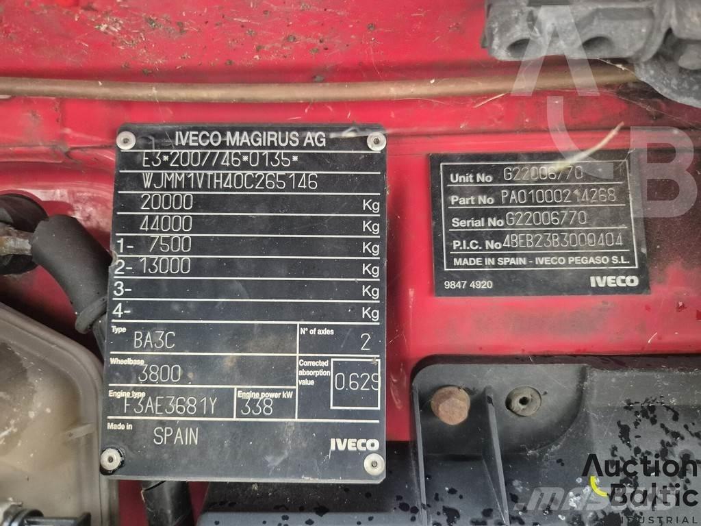 Iveco AS 440 T/P Sadulveokid