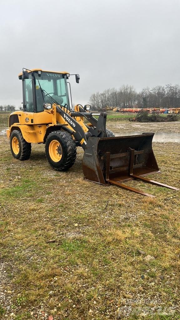 Volvo L 30 G Rataslaadurid