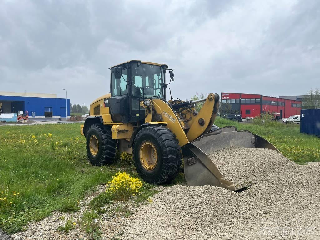 CAT 926M Rataslaadurid