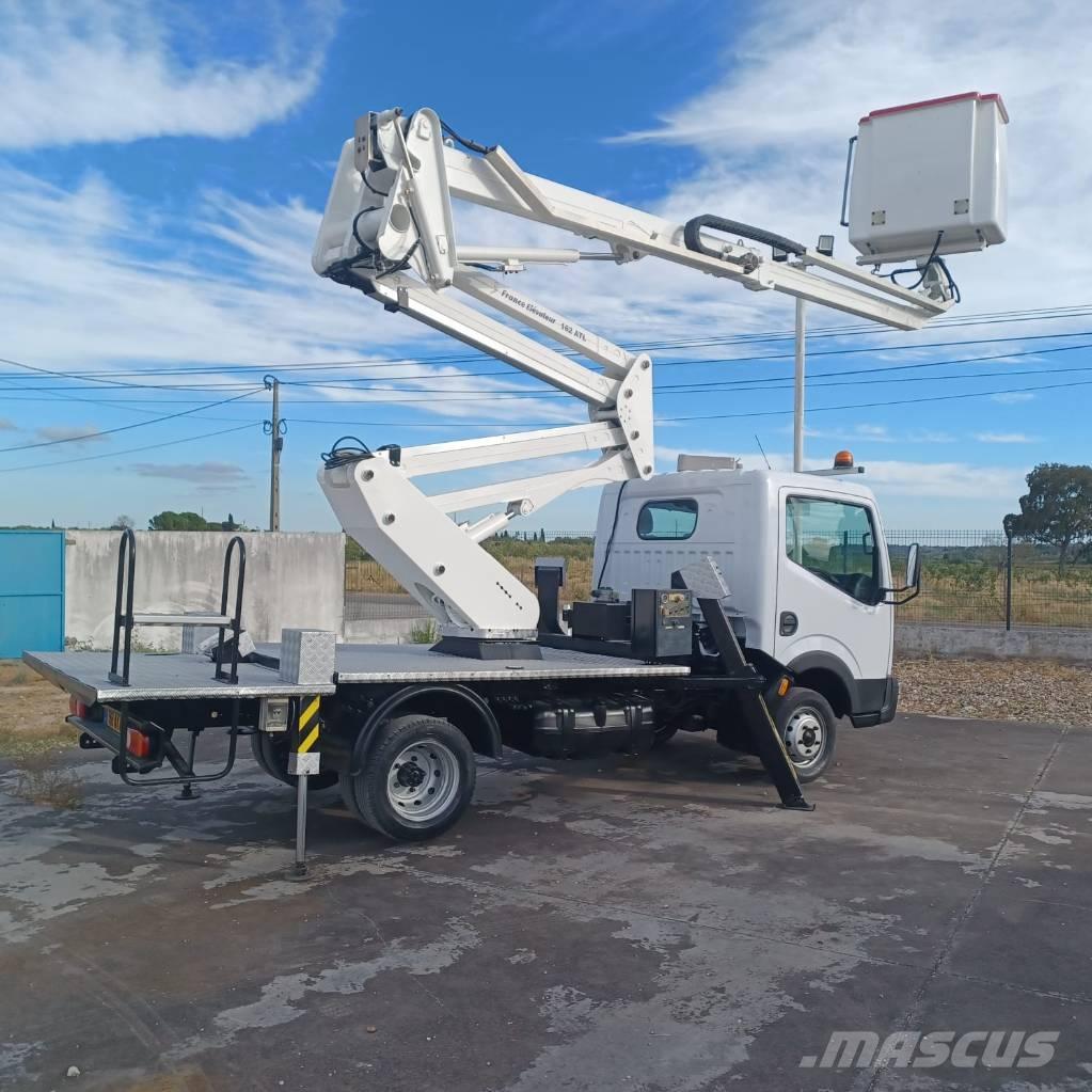 Nissan CABSTAR 35.11 Auto korvtõstukid