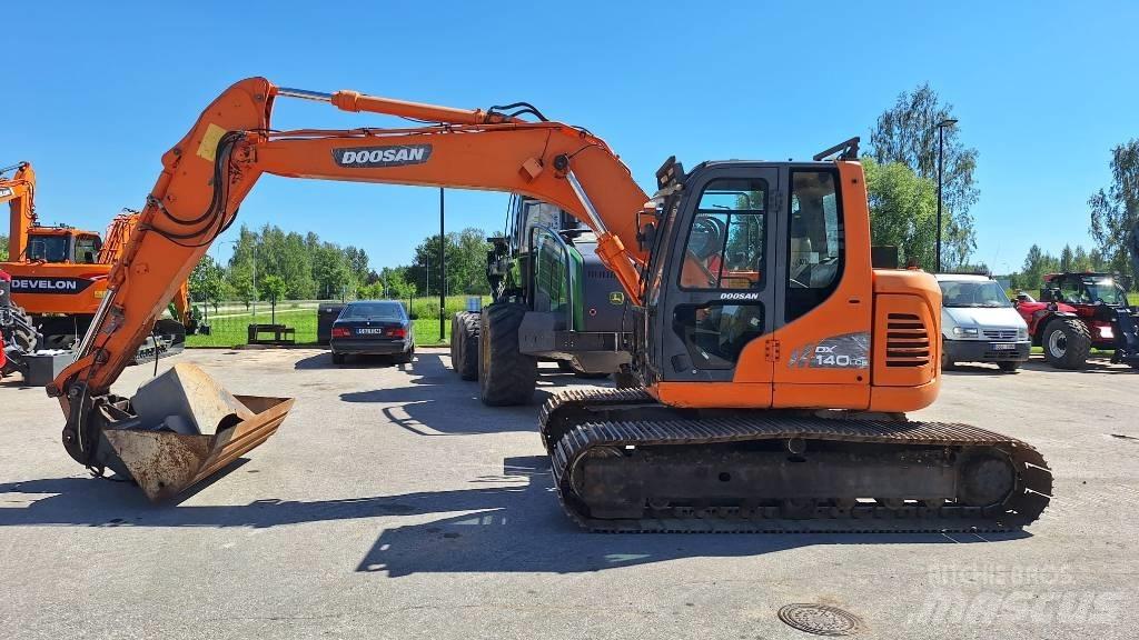 Doosan DX 140 LCR Roomikekskavaatorid