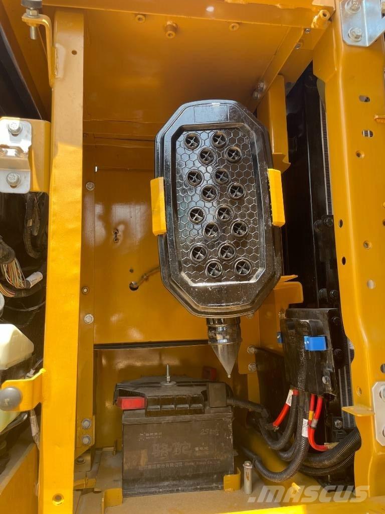 CAT 320 GC Roomikekskavaatorid
