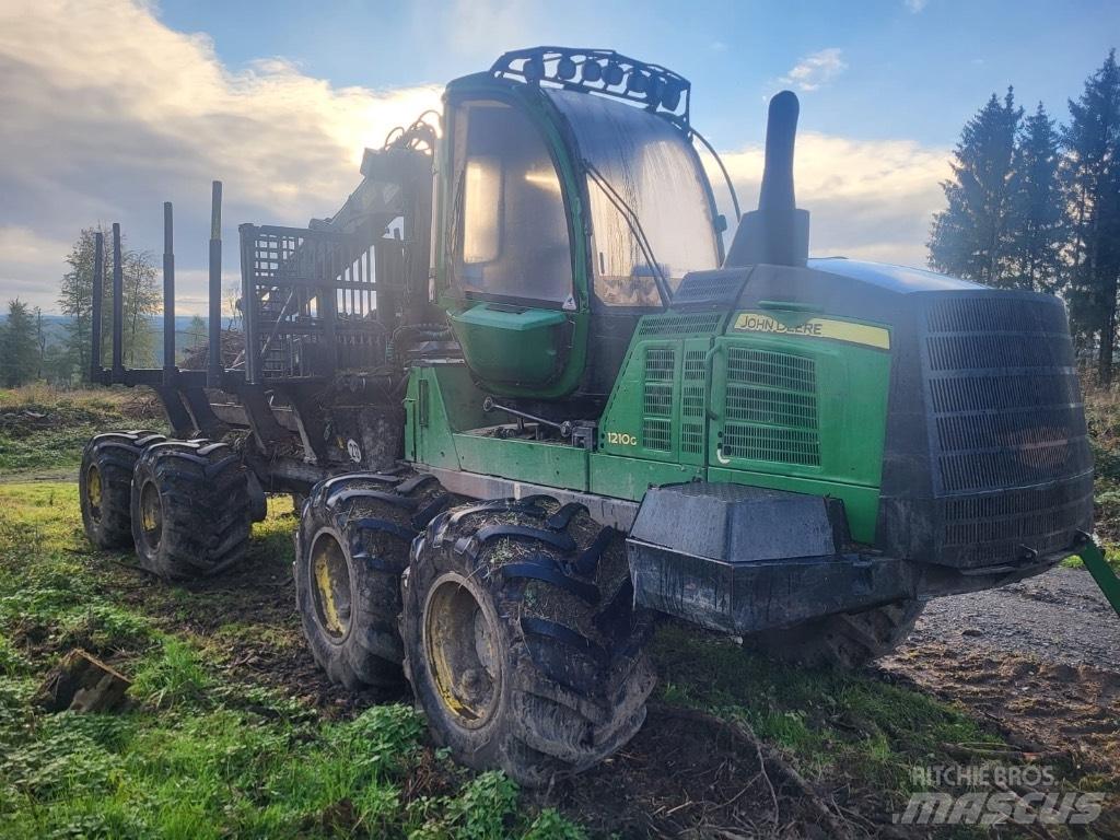 John Deere 1210 G Forwarderid
