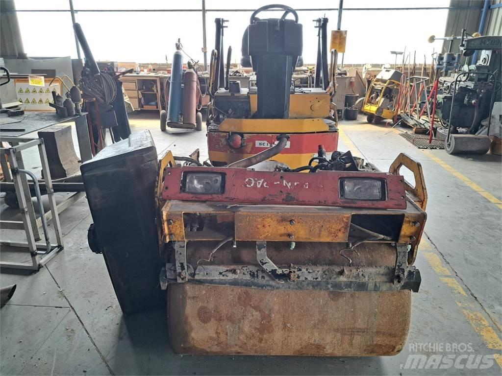 Dynapac CC102 Muu