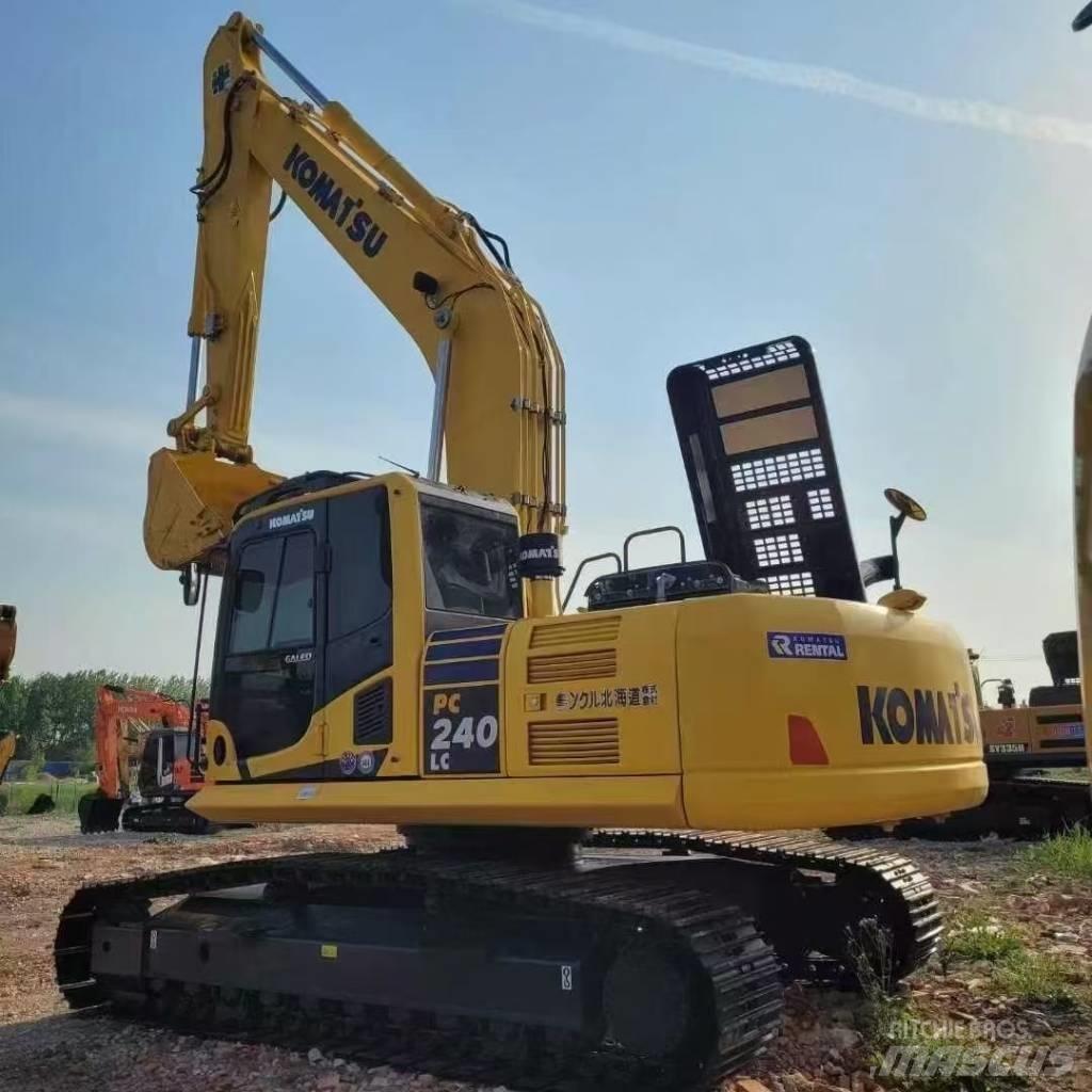 Komatsu 240LC-8 Roomikekskavaatorid