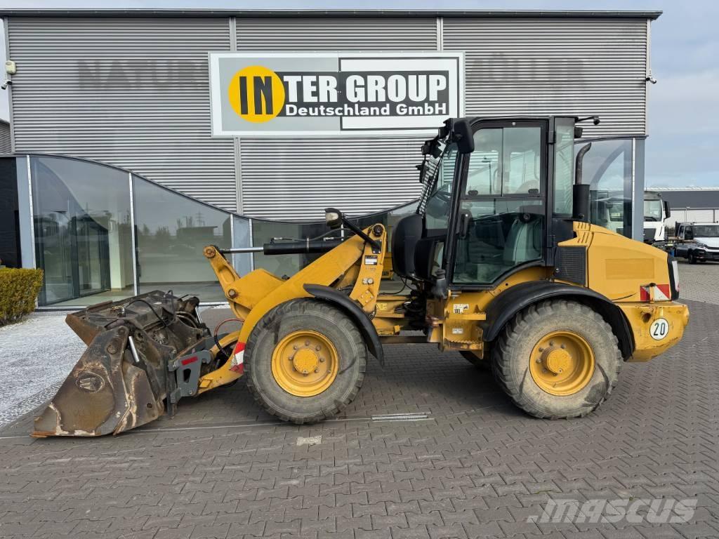 CAT 908 H Rataslaadurid