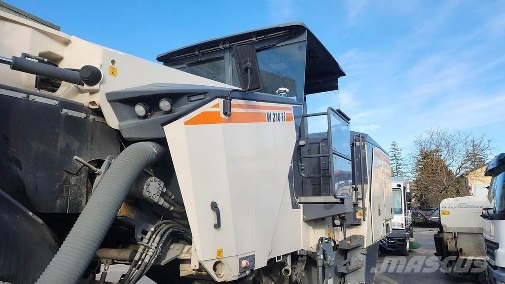 Wirtgen W210 FI Betoonkivi tootmise masinad