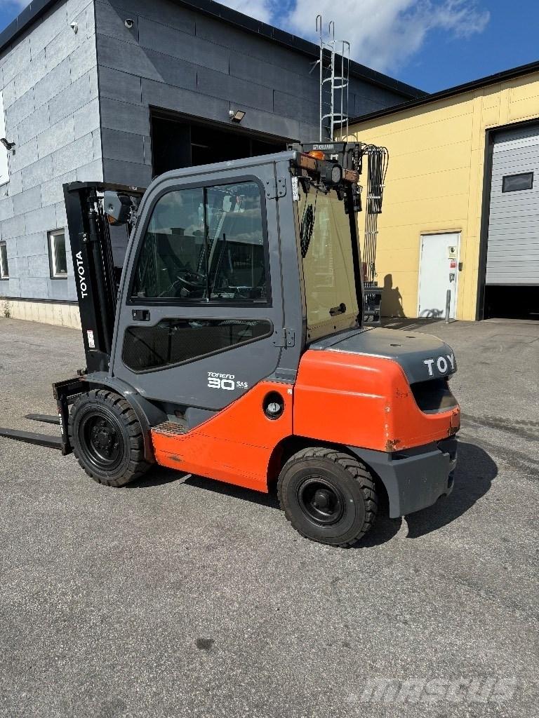 Toyota 02-8FDF30 Diiseltõstukid