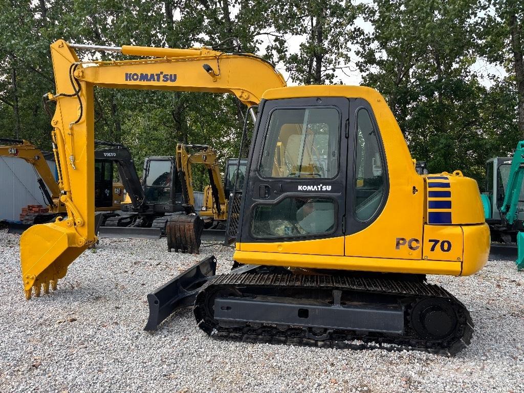 Komatsu PC 70 Roomikekskavaatorid
