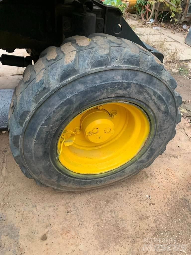 Hyundai Robex 60 W-7 Ratasekskavaatorid