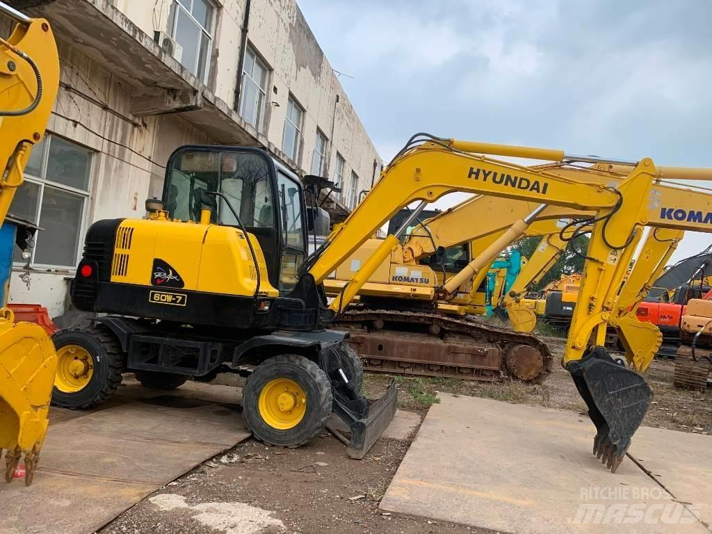 Hyundai Robex 60 W-7 Ratasekskavaatorid