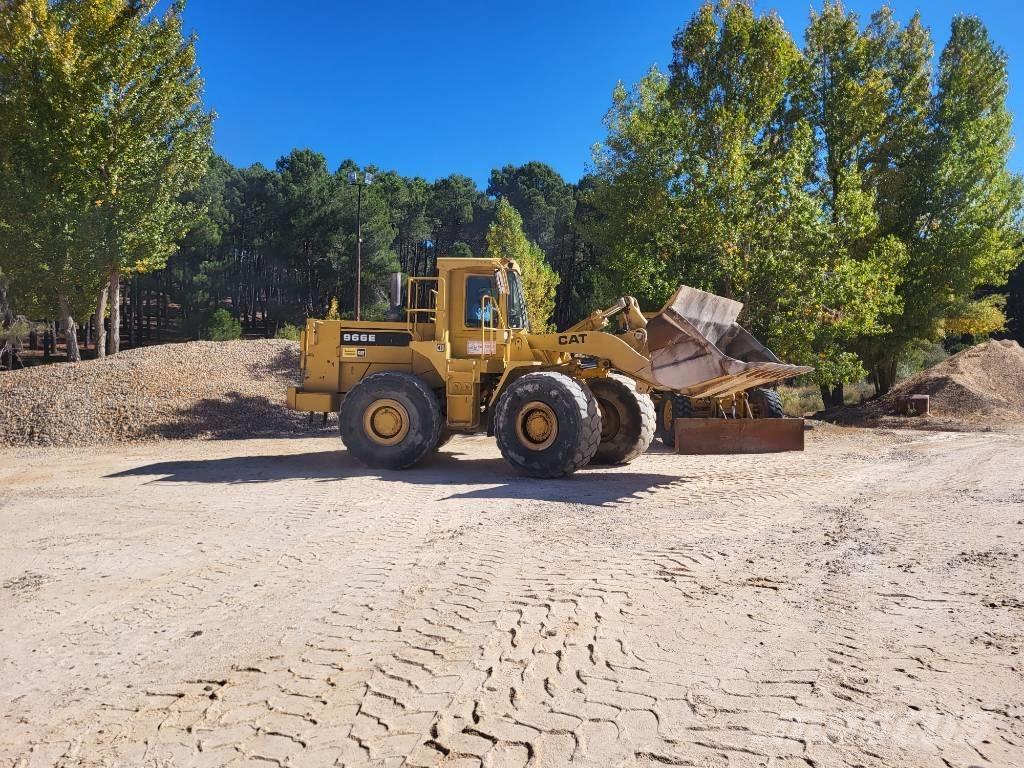 CAT 966E Rataslaadurid