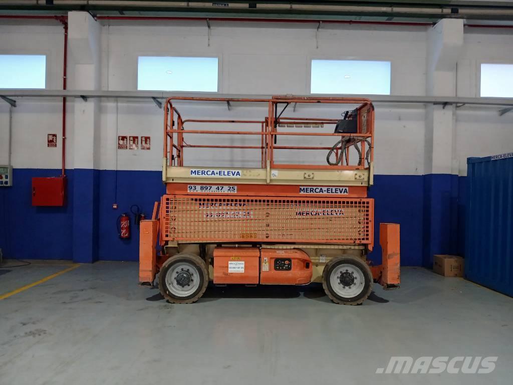JLG M 4069 Käärtõstukid