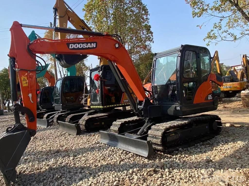 Doosan DX 60-9 Miniekskavaatorid < 7 t