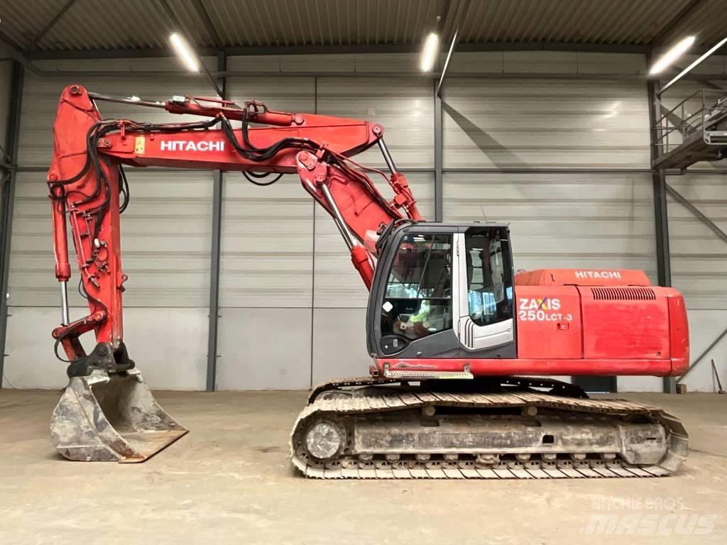 Hitachi ZX 250 LC-3 Roomikekskavaatorid