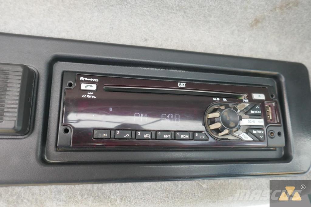 CAT 980M Rataslaadurid