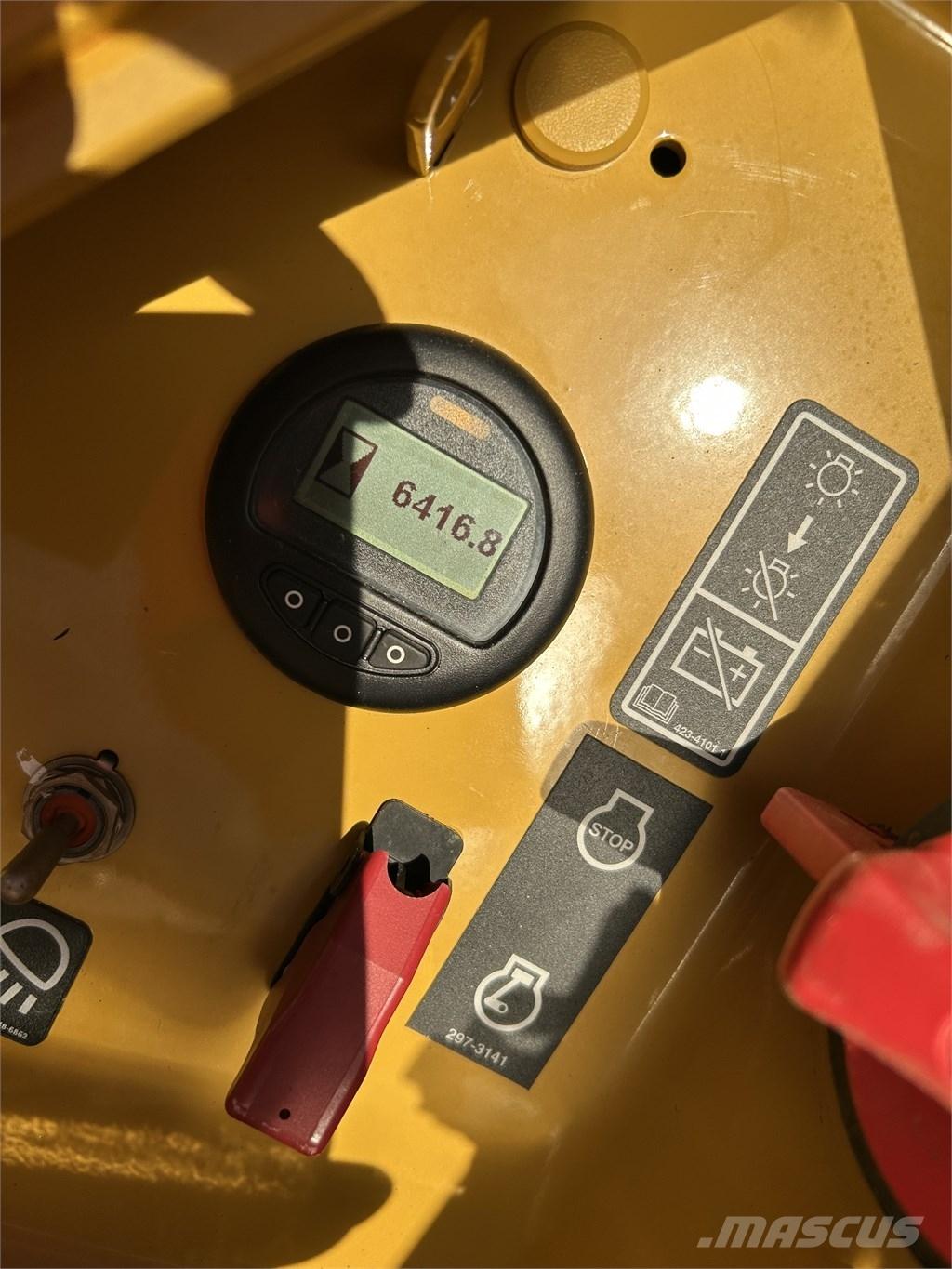 CAT D 5 LGP Buldooserid