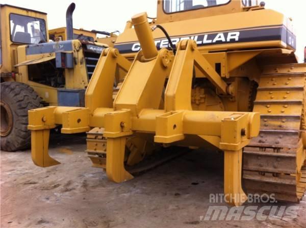 CAT D 7 H Buldooserid