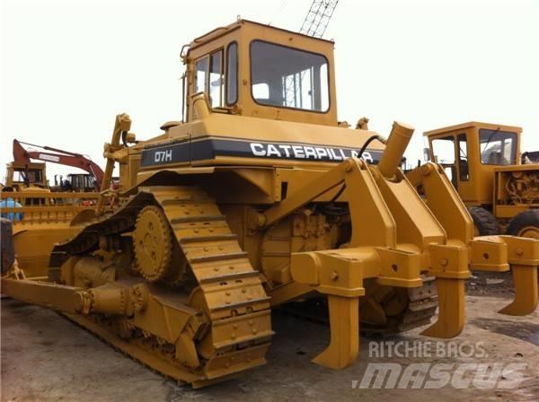 CAT D 7 H Buldooserid