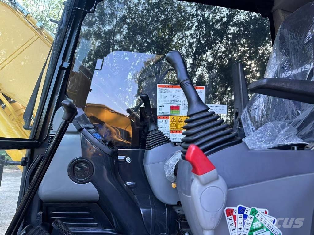 Komatsu PC 120-8 Roomikekskavaatorid