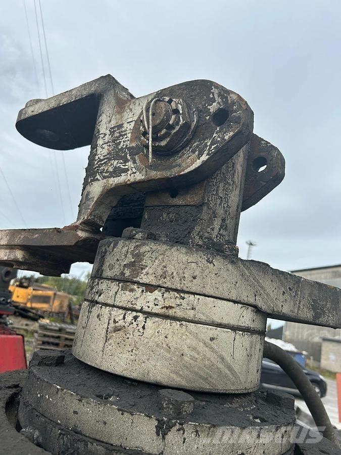 Liebherr 30t Haaratsid