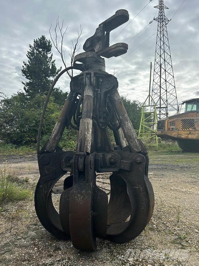 Liebherr 30t Haaratsid