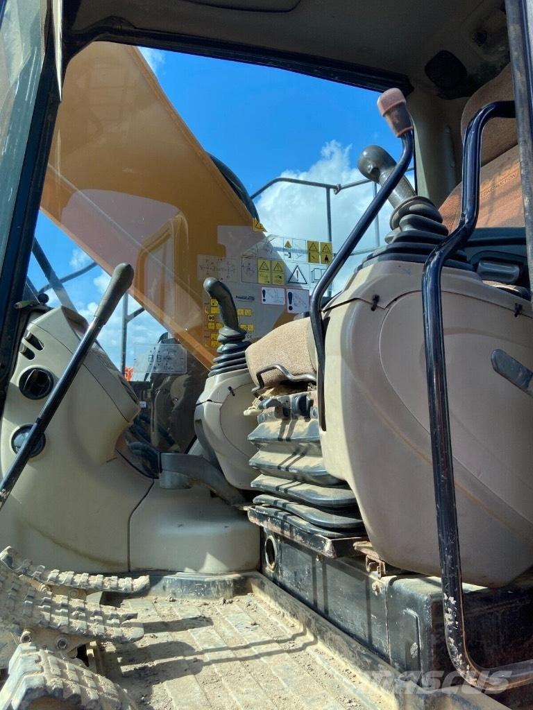 CASE CX 235 C SR Roomikekskavaatorid