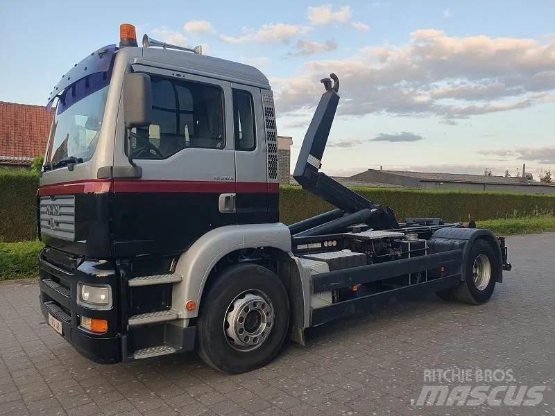 MAN TG 310 A Konksliftveokid