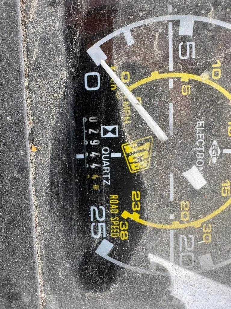JCB 3CX 4x4 Ekskavaatorlaadurid