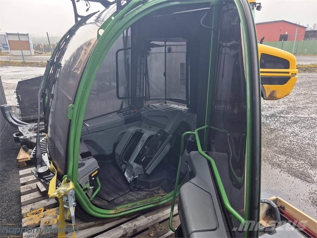 John Deere 1270G Kabiinid