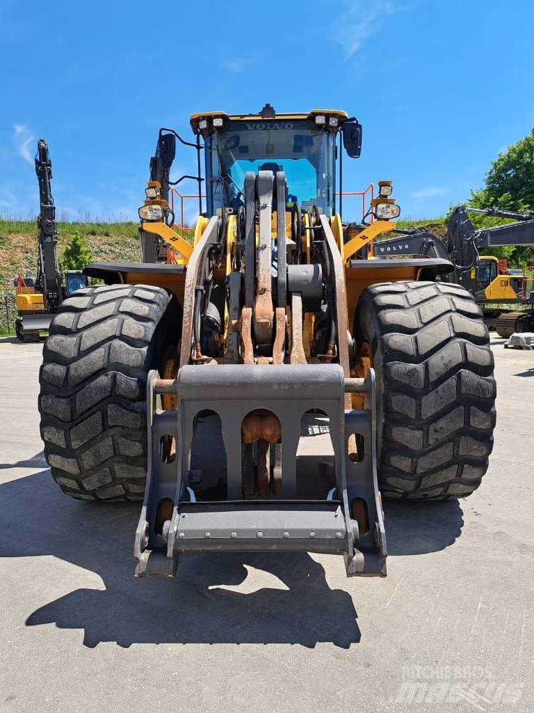 Volvo L 220 H Rataslaadurid