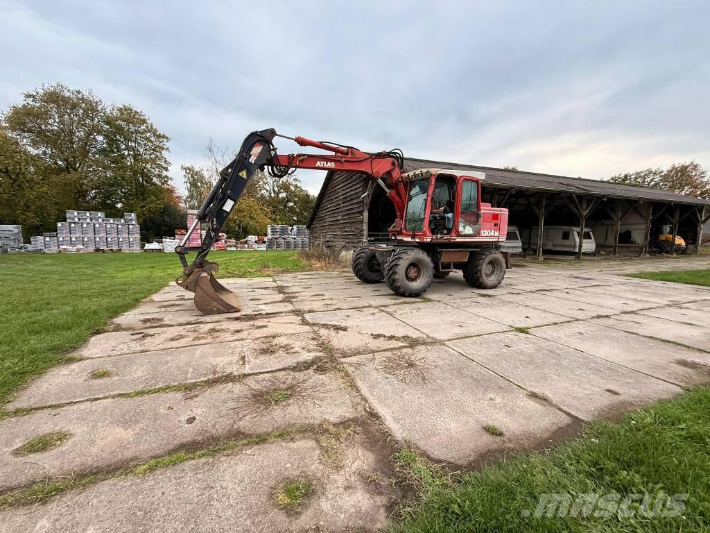 Atlas 1304 Ratasekskavaatorid