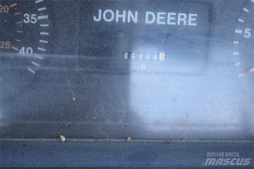 John Deere 6100 Traktorid