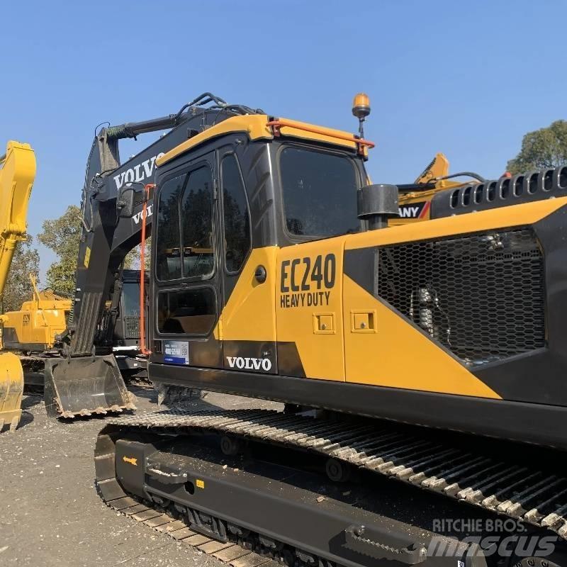Volvo EC 240 Roomikekskavaatorid