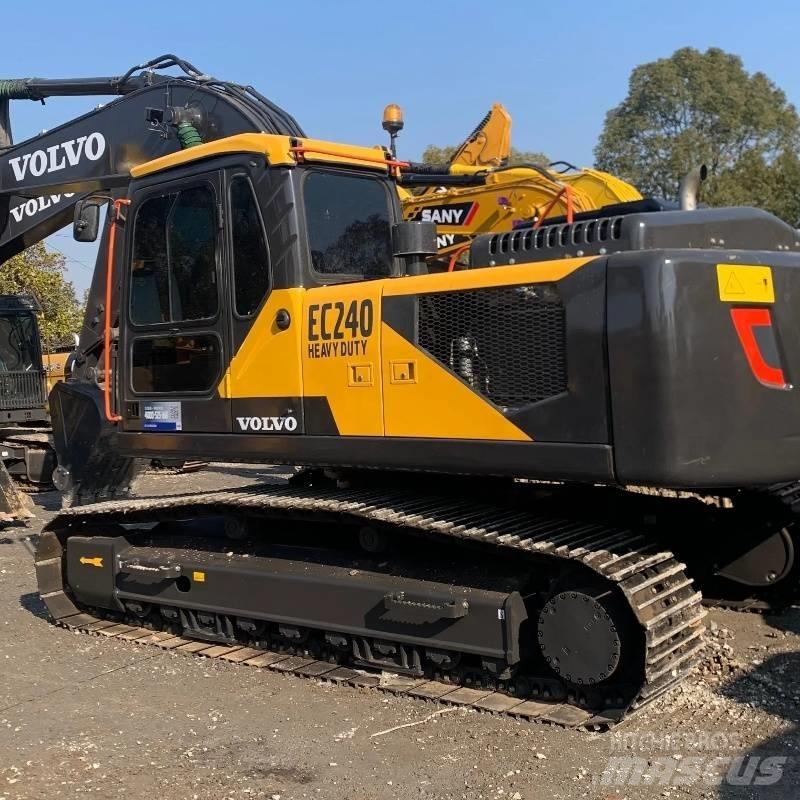 Volvo EC 240 Roomikekskavaatorid