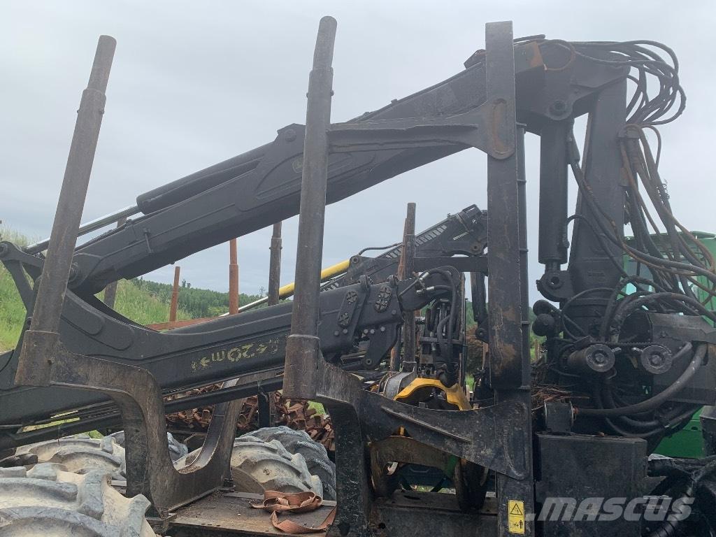 John Deere CF5 CF585 Forwarderid