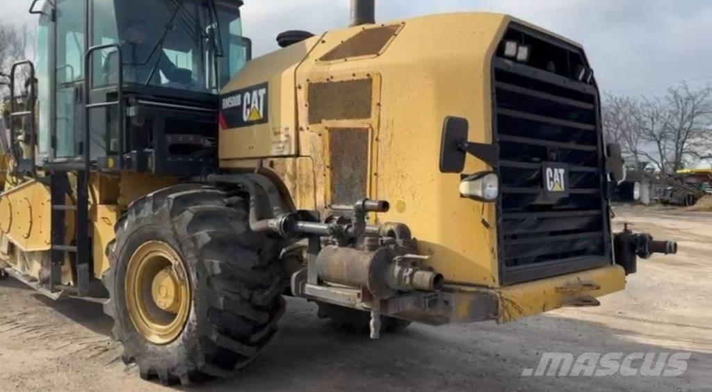 CAT RM 500 Asfaldi taaskasutuse masinad