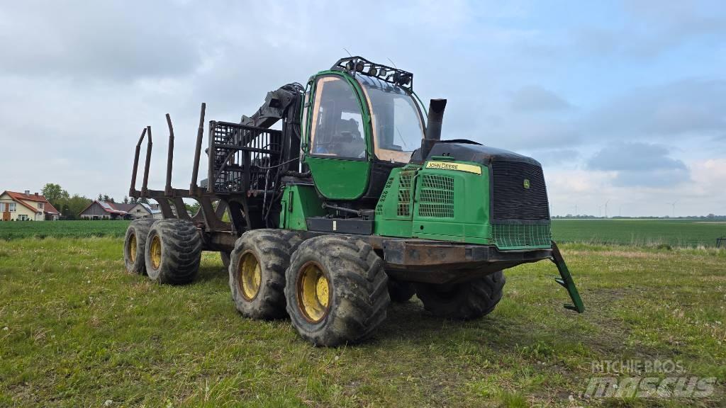John Deere 1210 E Forwarderid