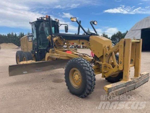 CAT 140 M 2 Greiderid