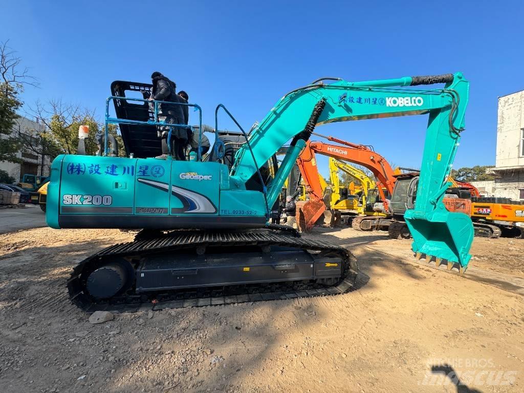 Kobelco SK 200-8 Roomikekskavaatorid
