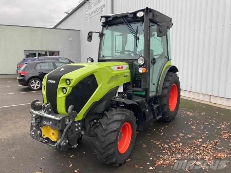 CLAAS NEXOS 240 M Traktorid