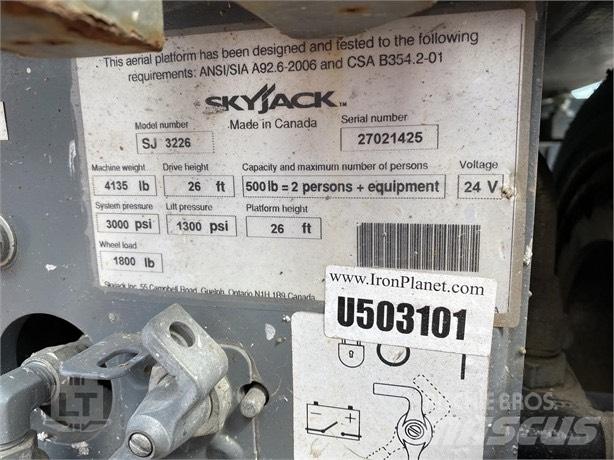 SkyJack SJ III 3226 Käärtõstukid