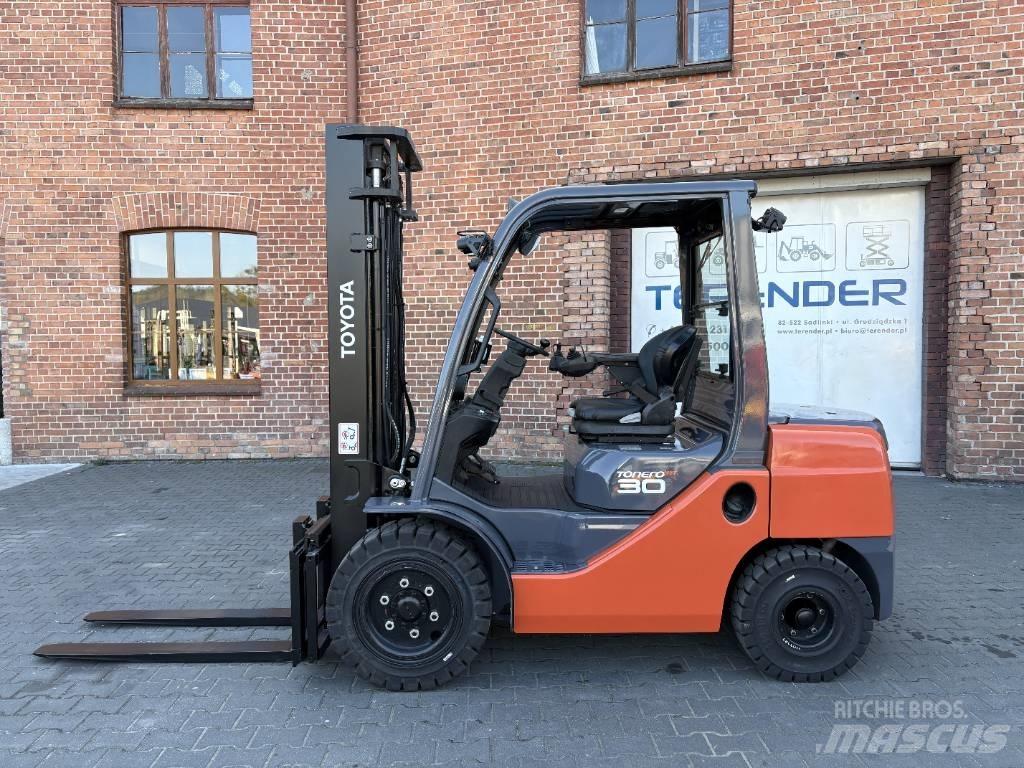 Toyota 06-8FDF30 Diiseltõstukid
