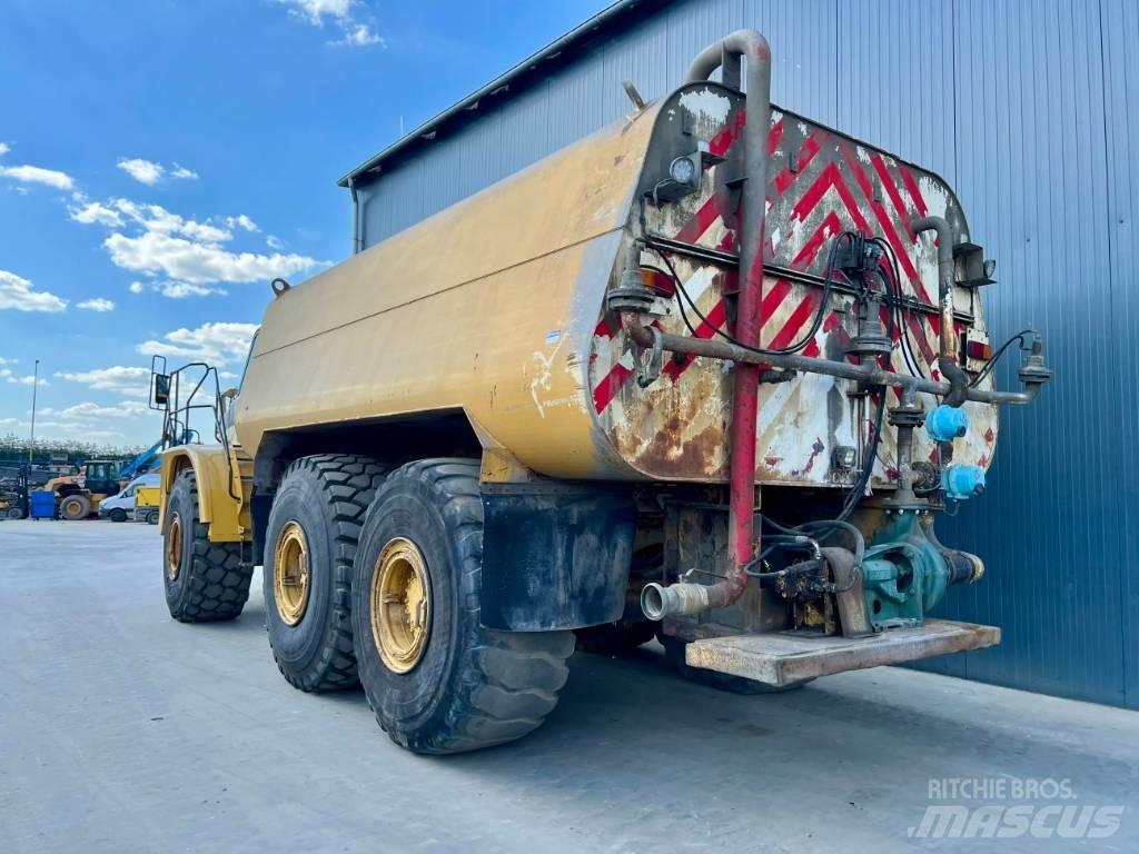 CAT 740 WATER TRUCK Veepaagiga autod