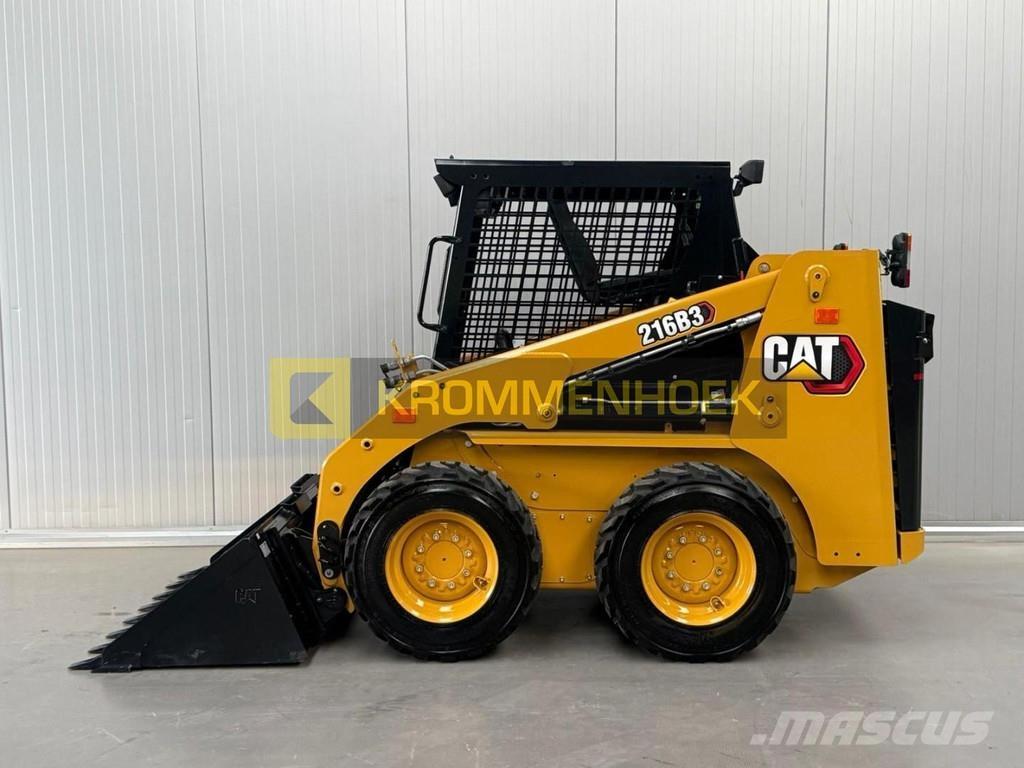 CAT 216 B3 Kompaktlaadurid