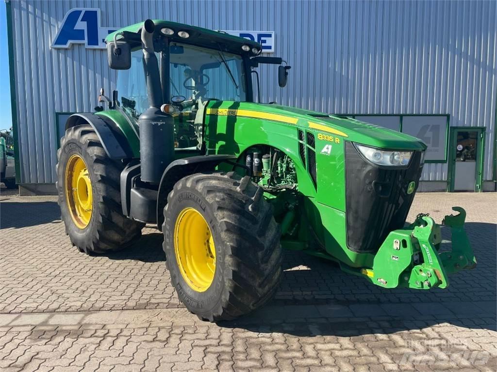 John Deere 8335R Traktorid