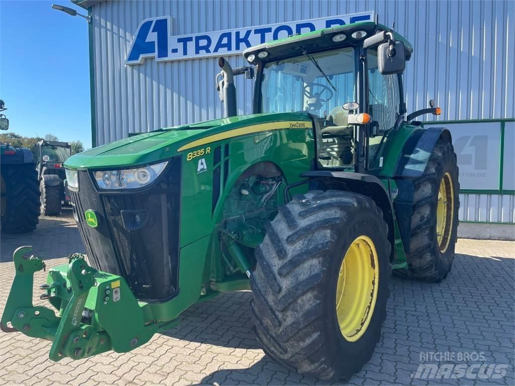 John Deere 8335R Traktorid