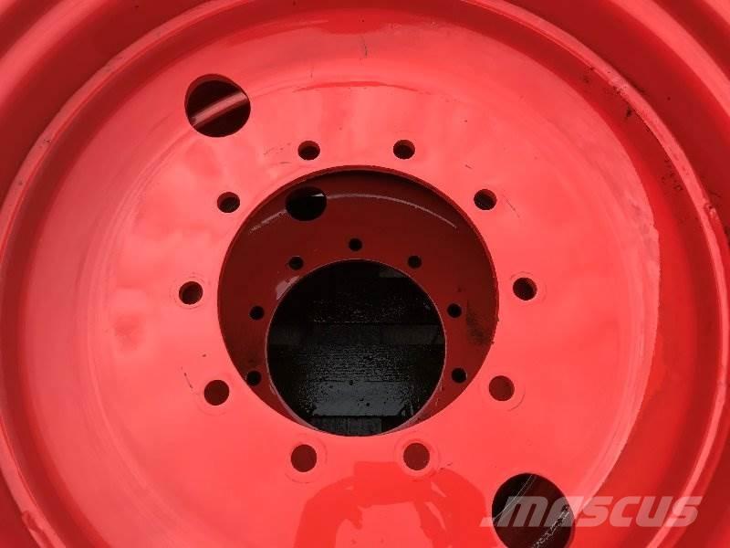  SONSTIGE 15 x 30 Muud põllumajandusmasinad